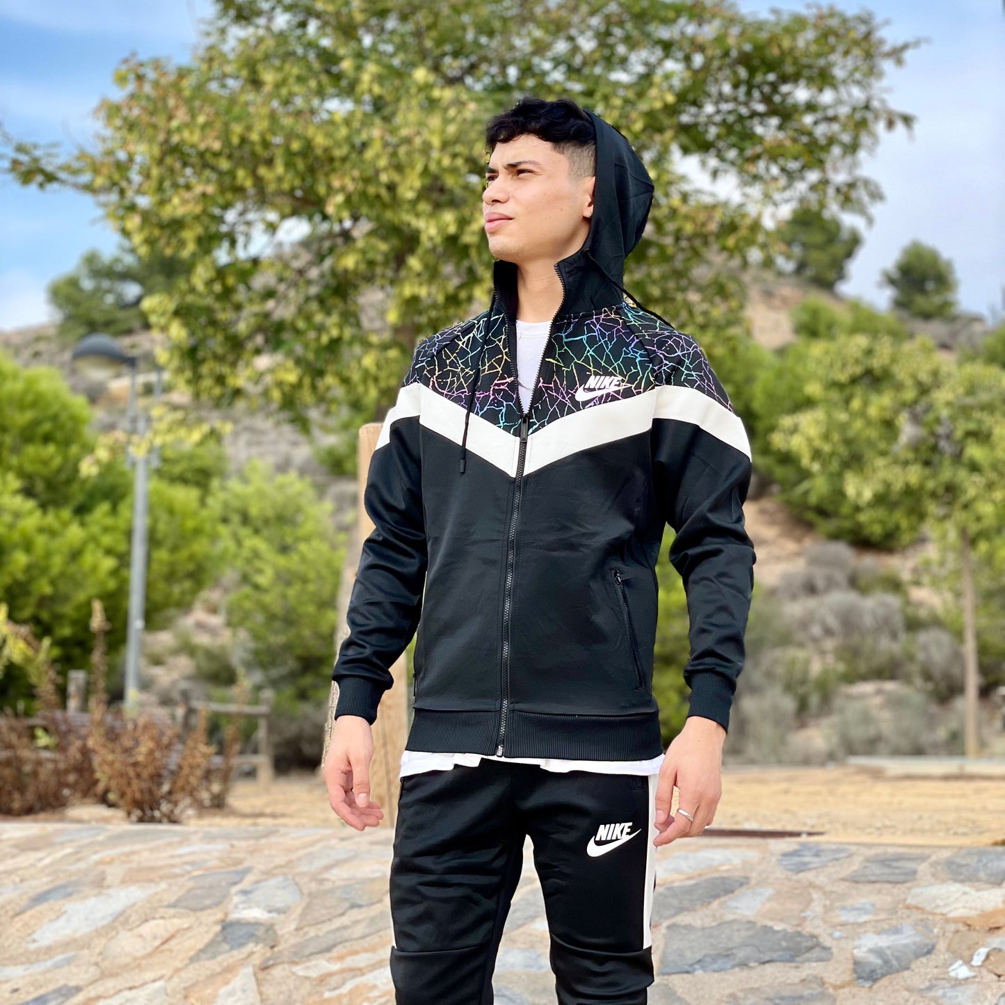 Conjunto NIKE TECH BLACK COLOUR