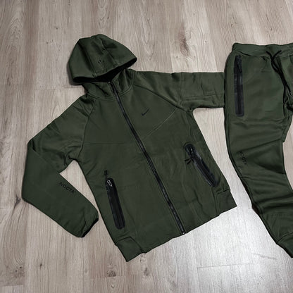 Conjunto largo NIKE NOCTA