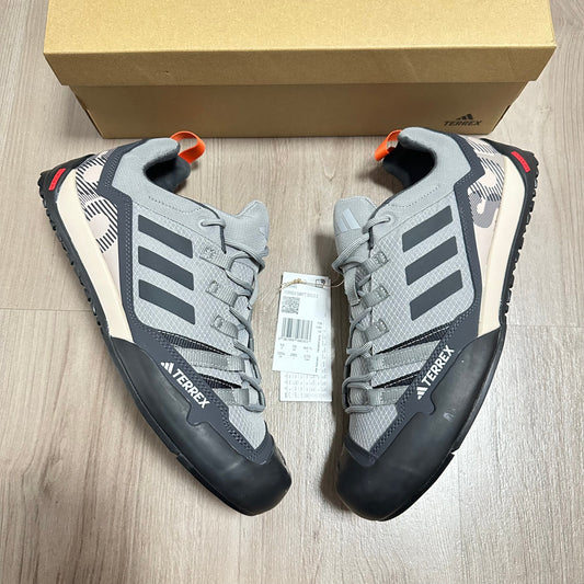 ADIDAS TERREX SWIFT  TALLA 45 1/3