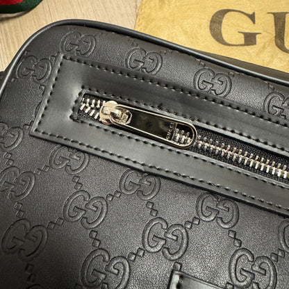 RIÑONERA GUCCI BLACK RELIEVE