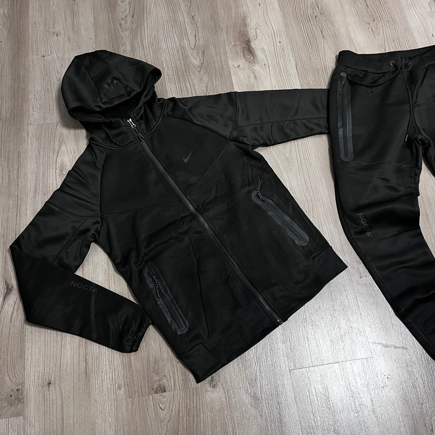 Conjunto largo NIKE NOCTA ALL BLACK