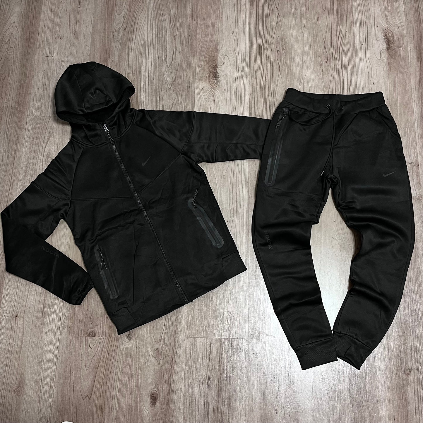 Conjunto largo NIKE NOCTA ALL BLACK