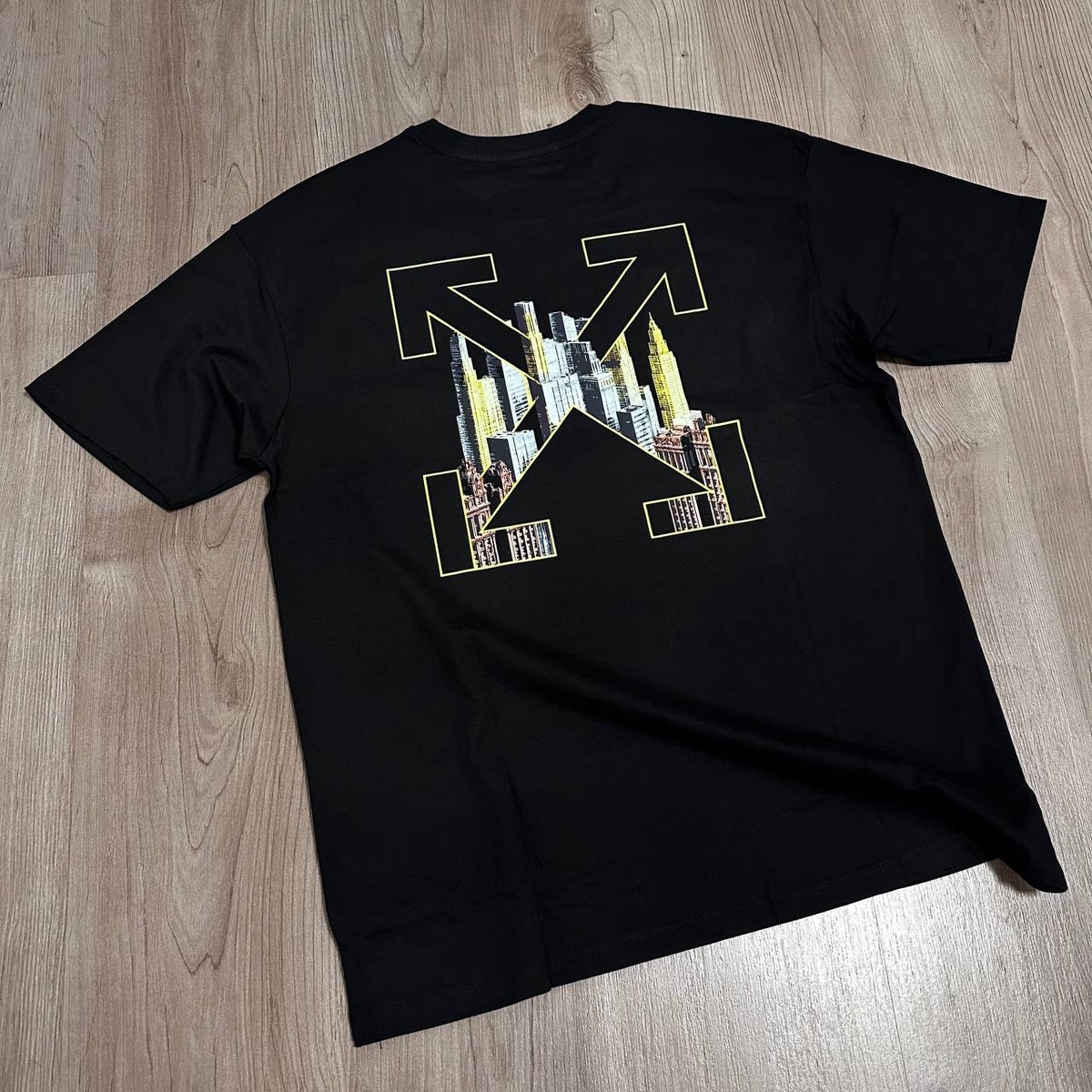 CAMISETA OFF OVERSIZE