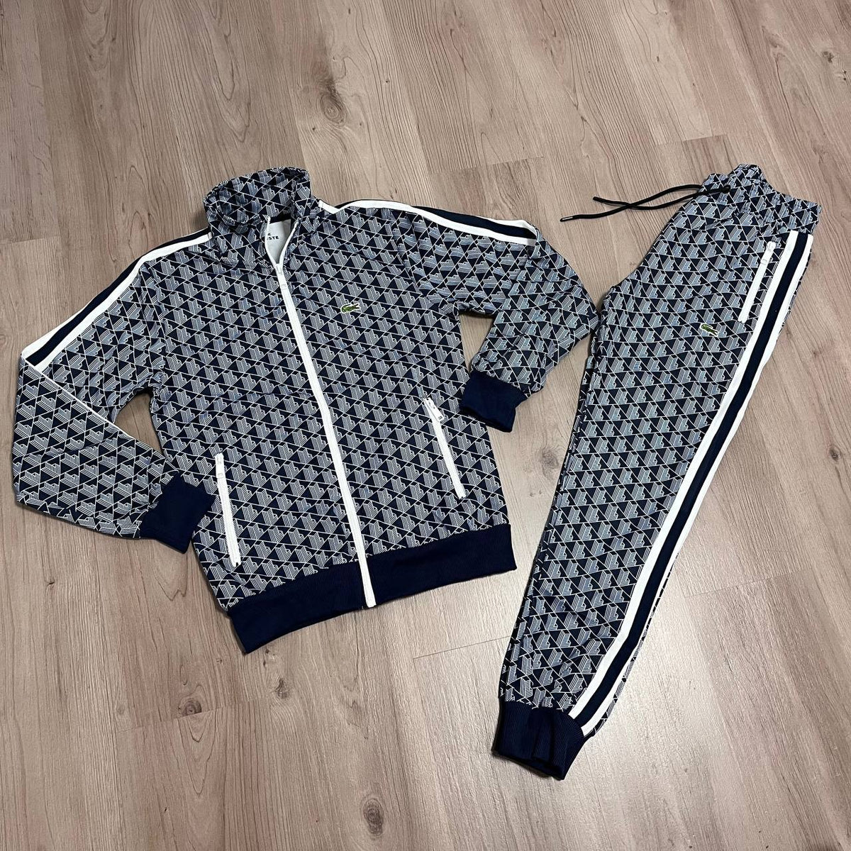 CONJUNTO LARGO LACOSTE SLIM FIT