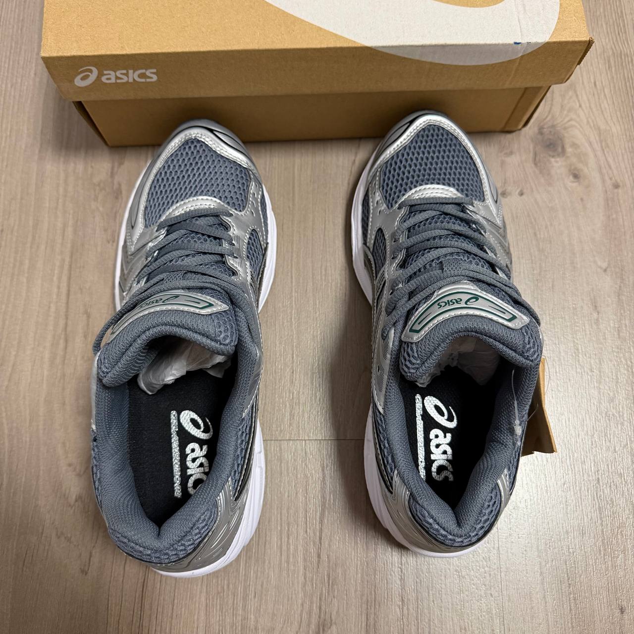 ZAPATILLAS ASCIS SUELA BLANCA